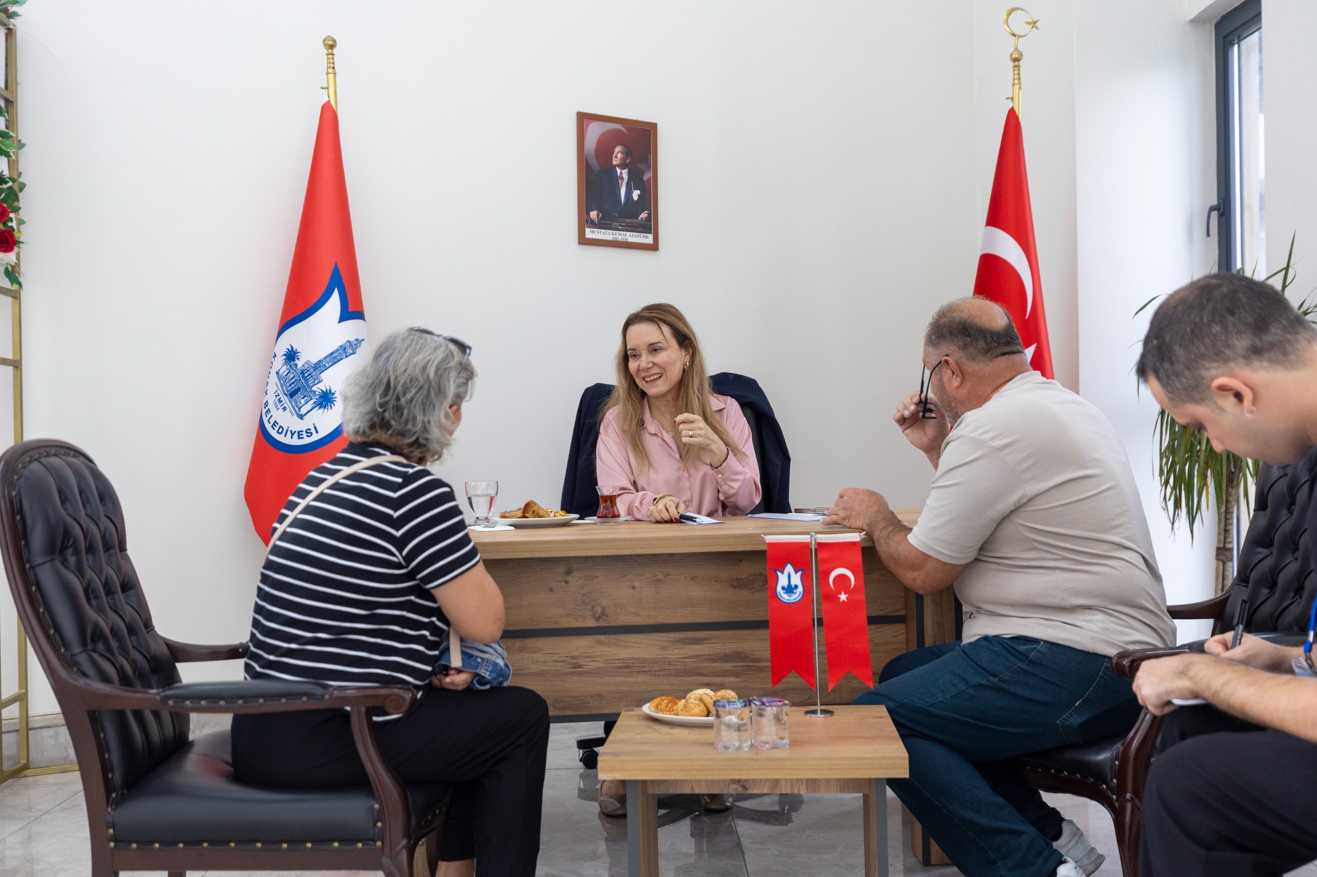 Makamdan Değil Mahalleden Yönetim: Konak’ta ‘Komşu Buluşmaları’ Devam Ediyor